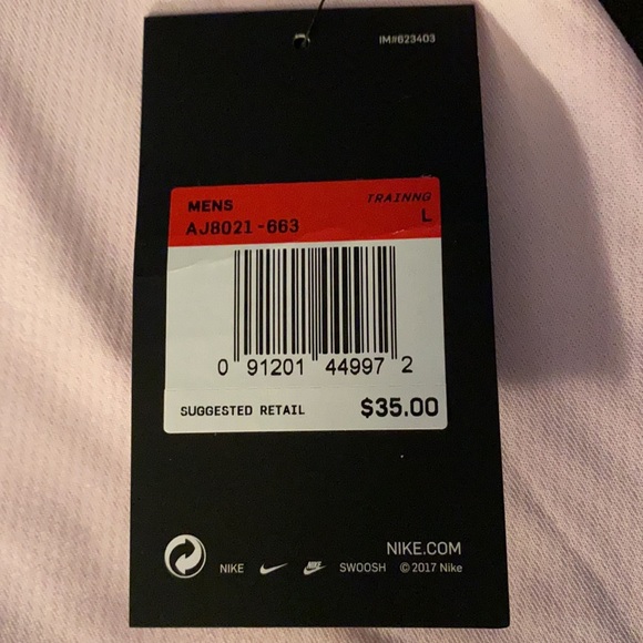 Men’s Pink Large Nike Dri Fit standard t shirt - Picture 3 of 4